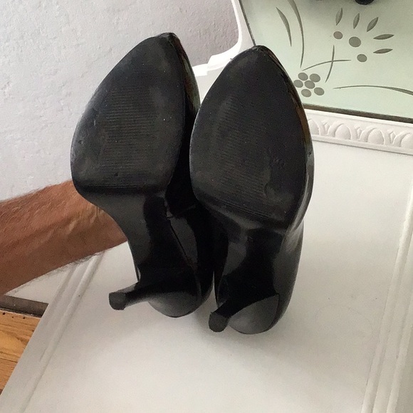 Shoes - Picture 3 of 3